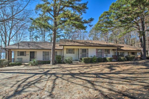 Lakefront Hot Springs Condo with Balcony and 2 Kayaks!
